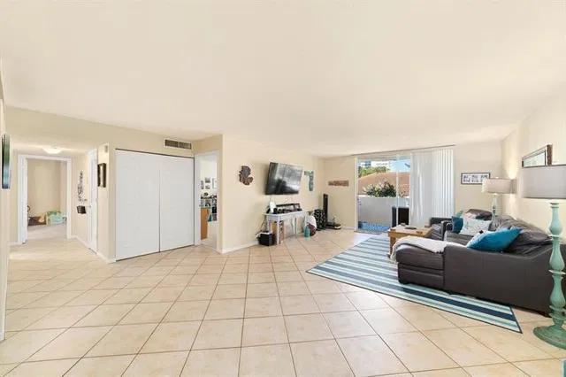 Boca Raton Unit 2P photo 10