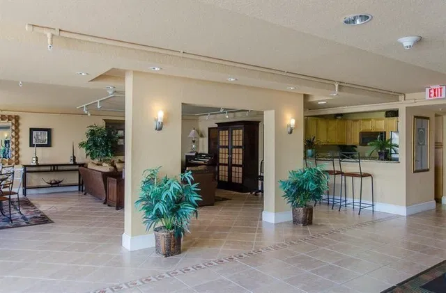 Boca Raton Unit 2P photo 13