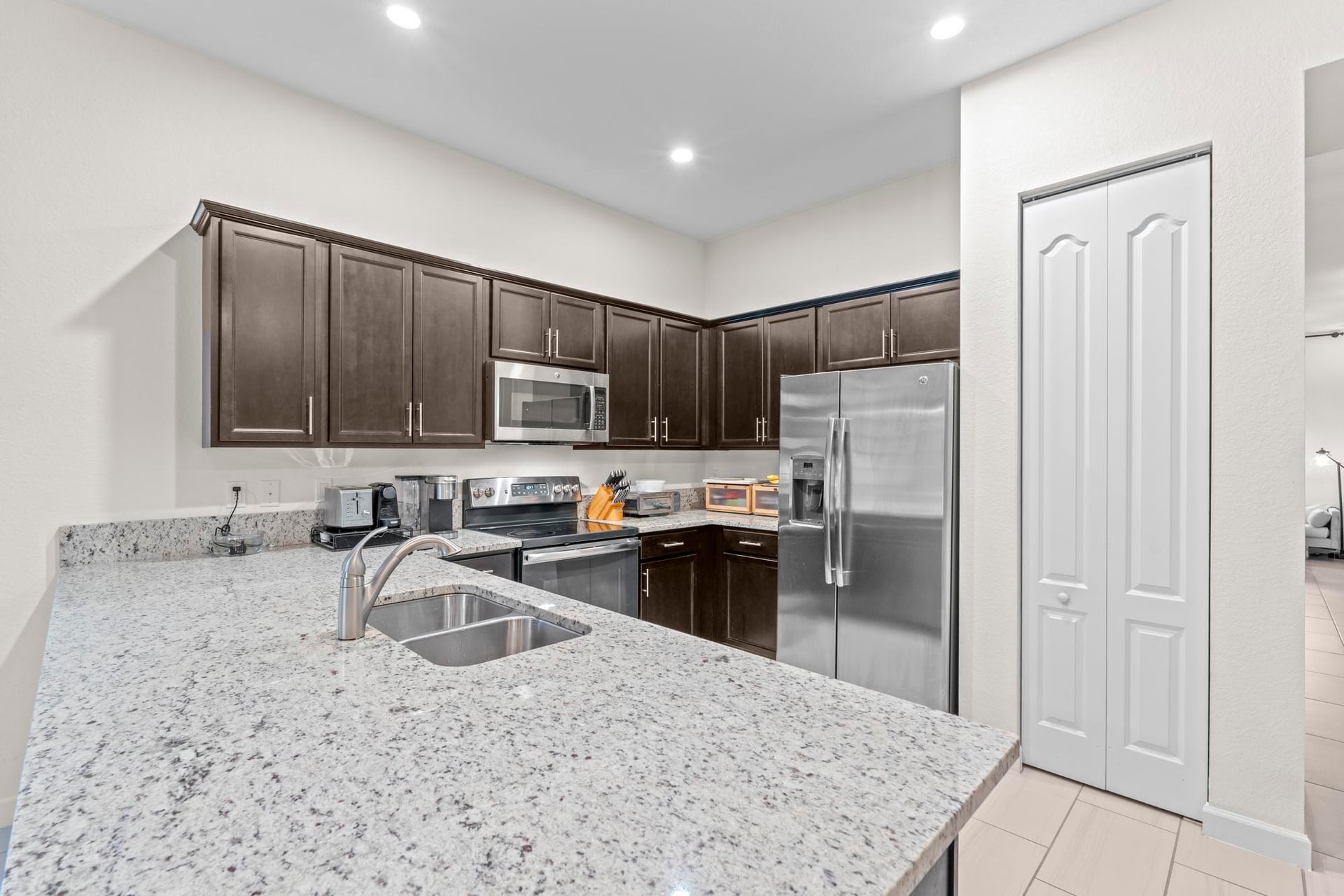 Residence photo 49
