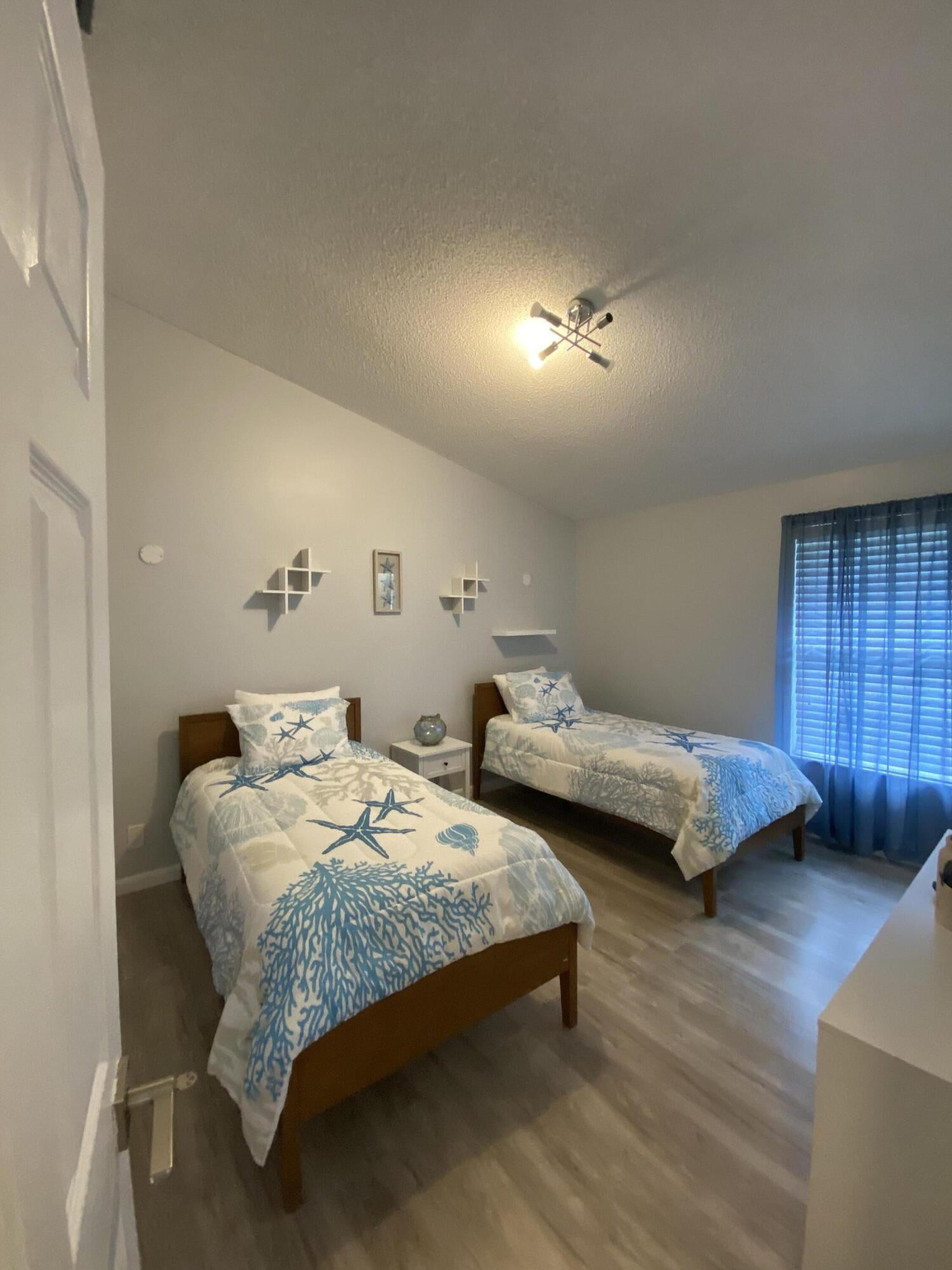 Residence photo 12