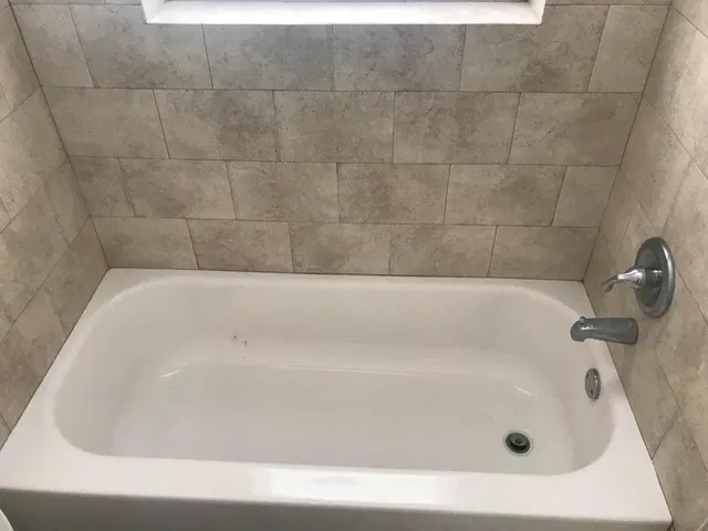 Unit 1 photo 11