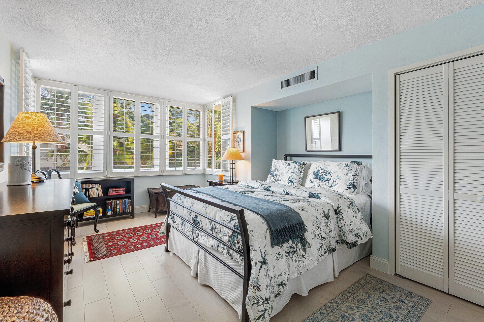 North End Palm Beach Unit 2B photo 10