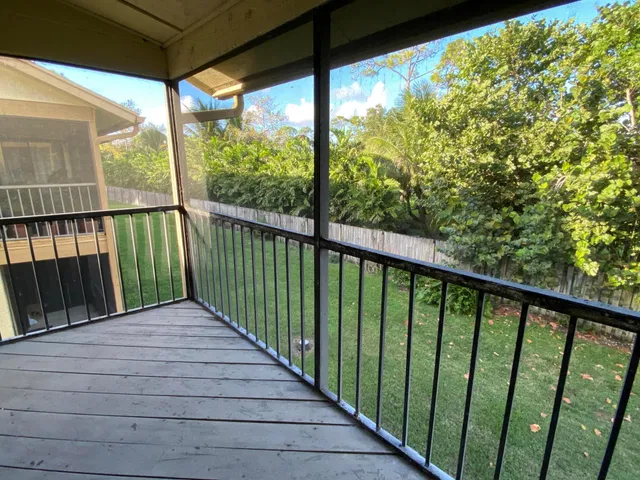 Unit 16 photo 16