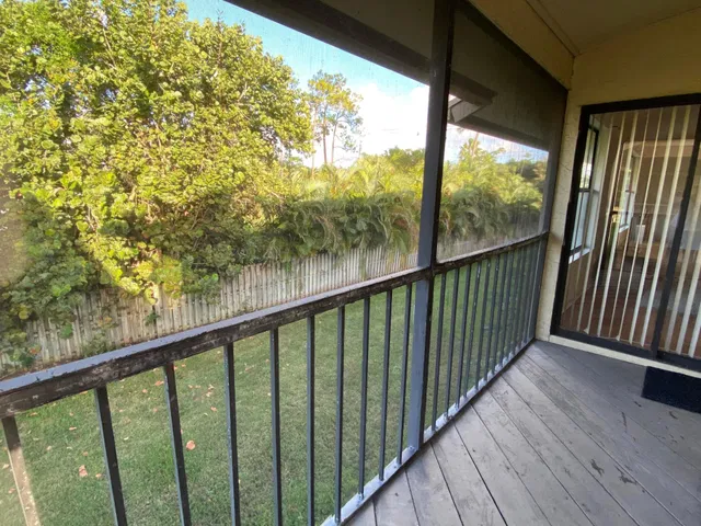 Unit 16 photo 17