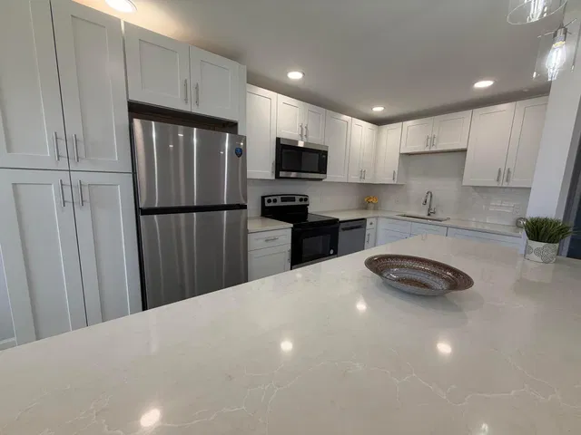  Residence photo 4