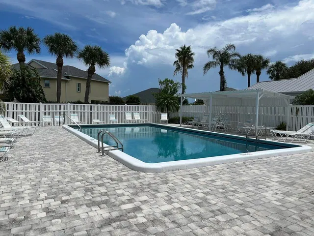 Residence photo 20