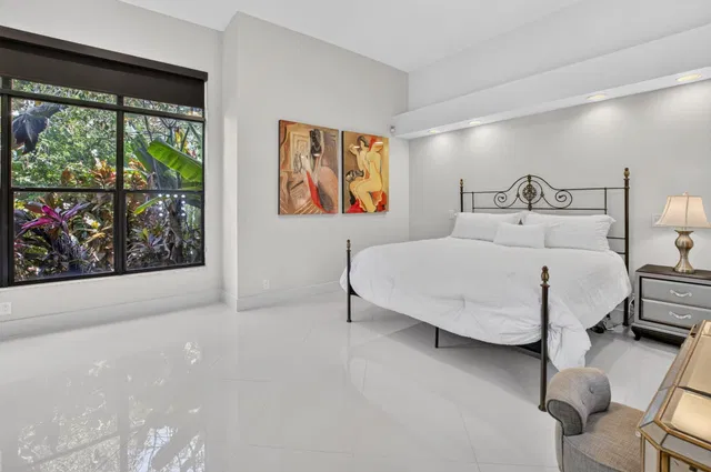 Residence photo 21