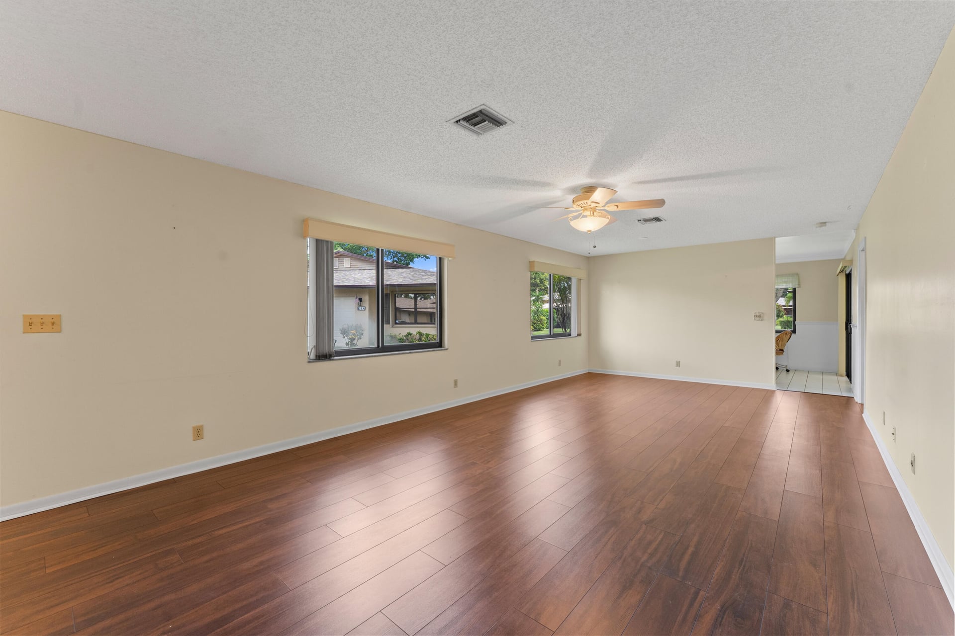  Residence photo 6