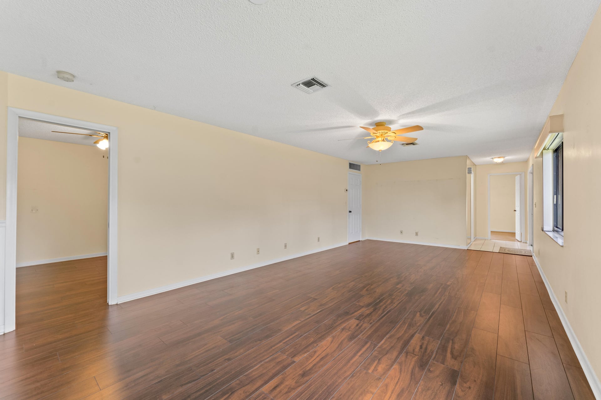  Residence photo 8