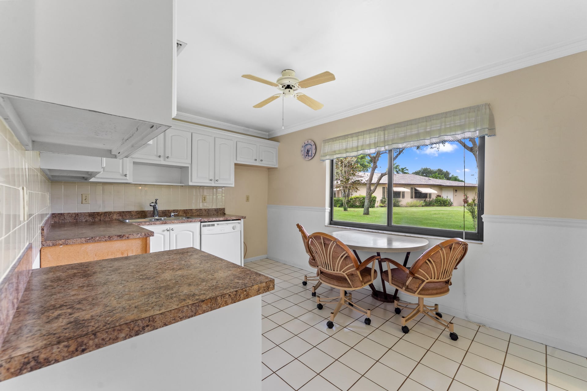  Residence photo 9