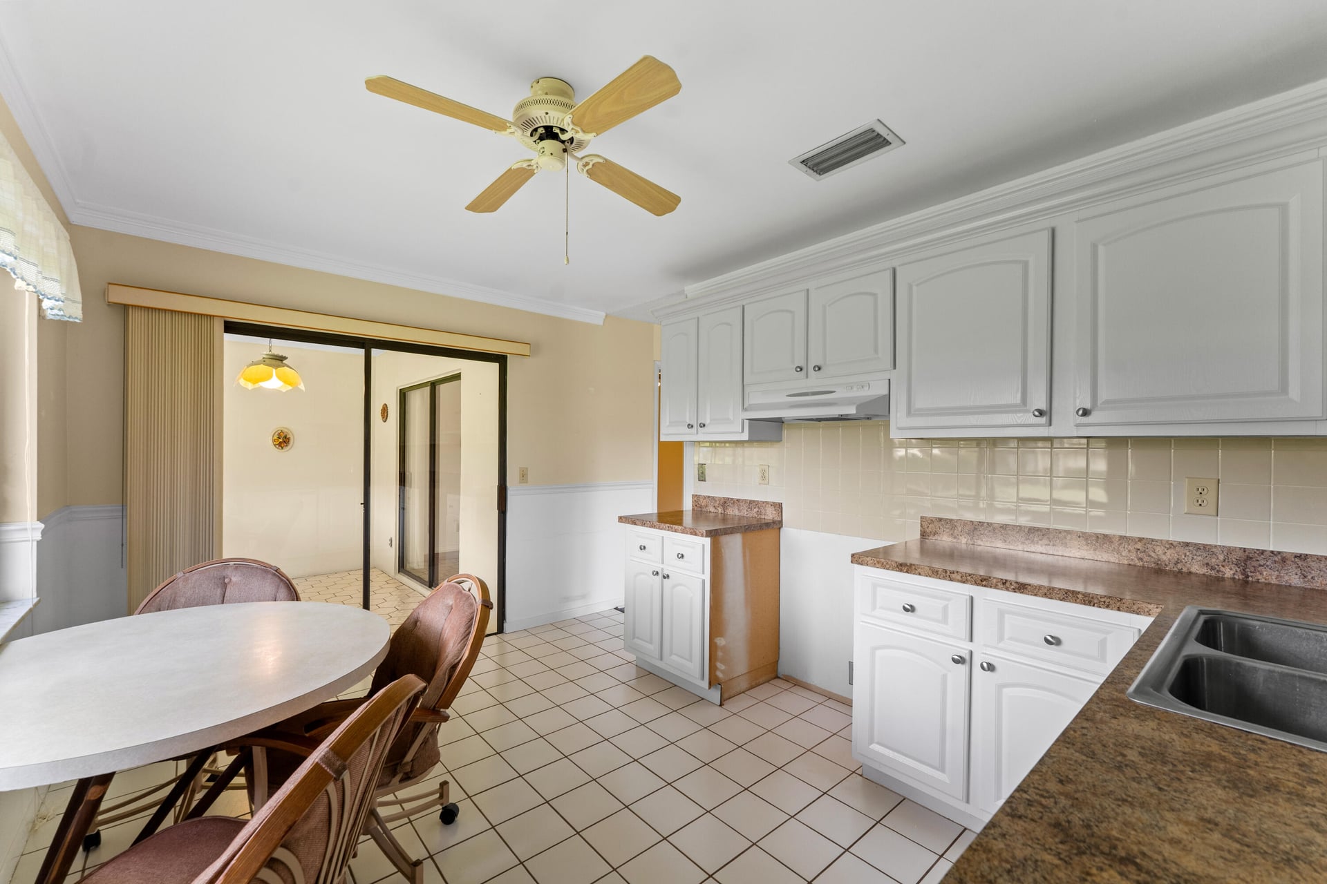  Residence photo 11
