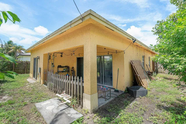 Residence photo 30