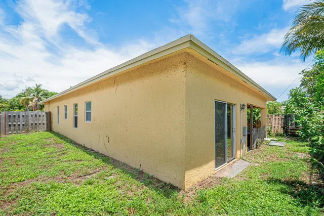 Residence photo 32