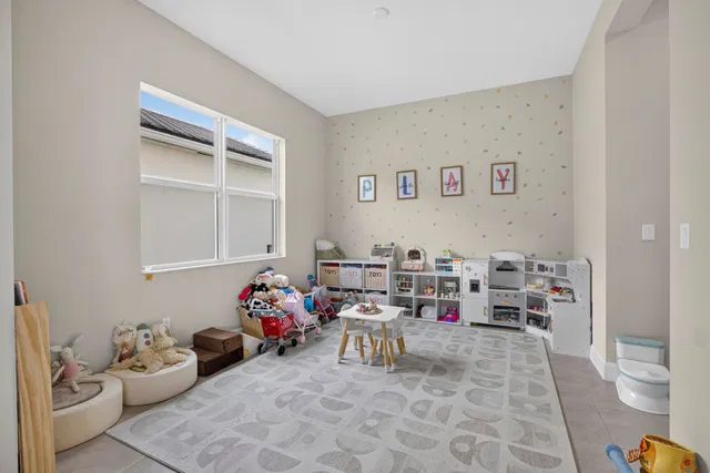  Residence photo 9