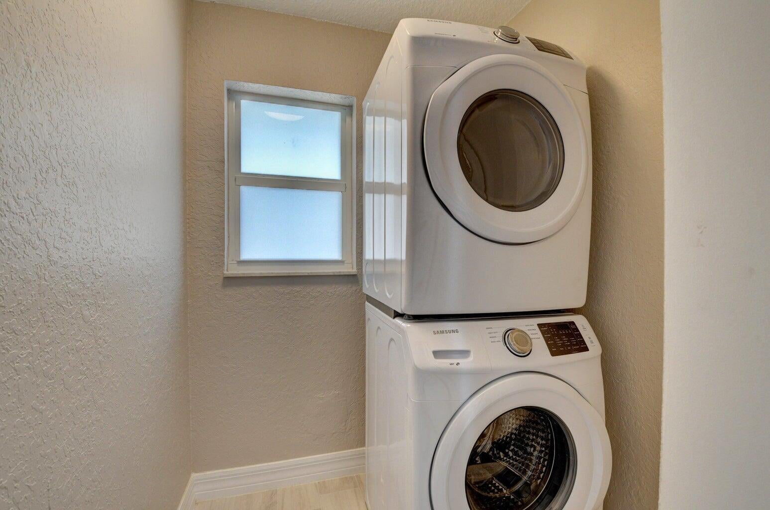 Unit 1 photo 4