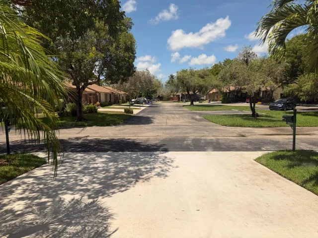 Residence photo 3