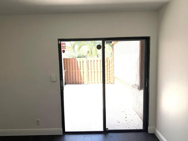 Residence photo 19