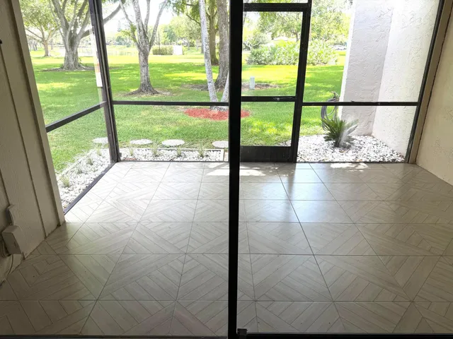 Residence photo 27