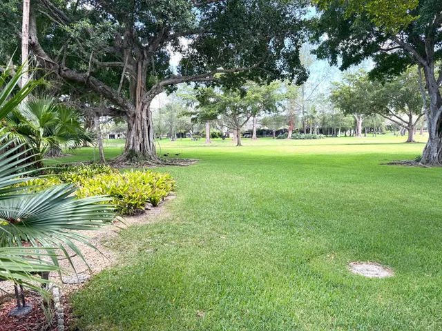 Residence photo 32