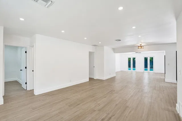 Residence photo 8