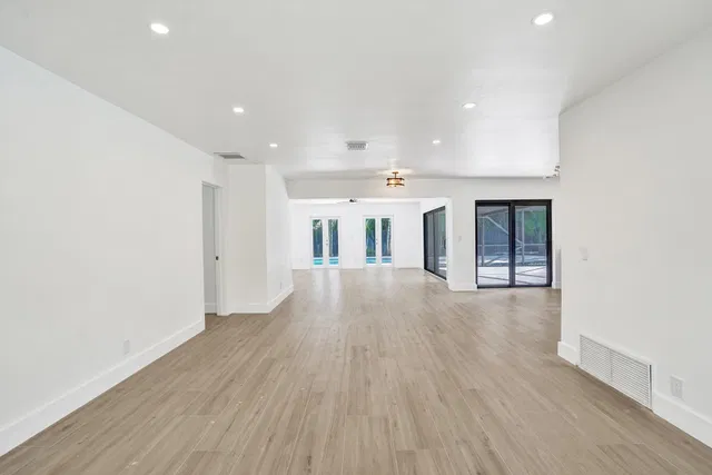 Residence photo 9