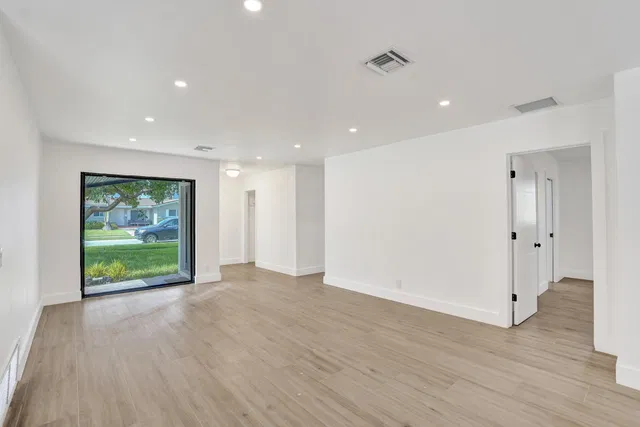 Residence photo 10