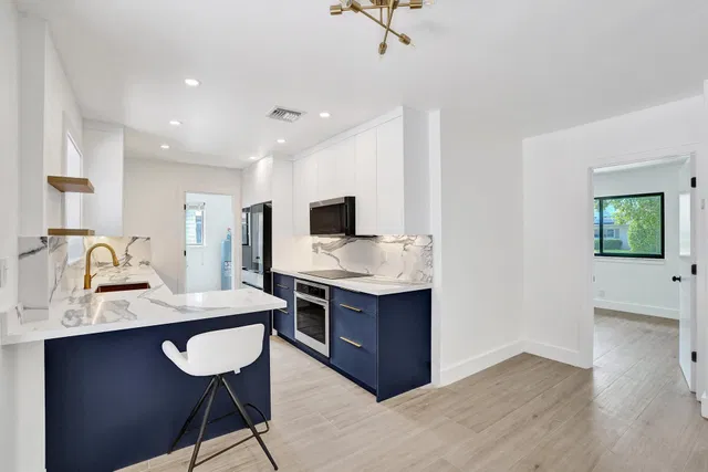 Residence photo 18