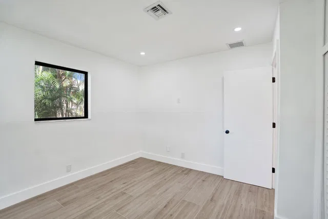 Residence photo 32