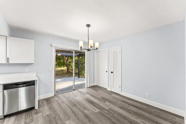  Residence photo 6