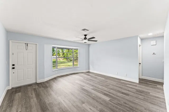  Residence photo 14