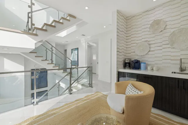 Ocean One Juno Beach Residence photo 17