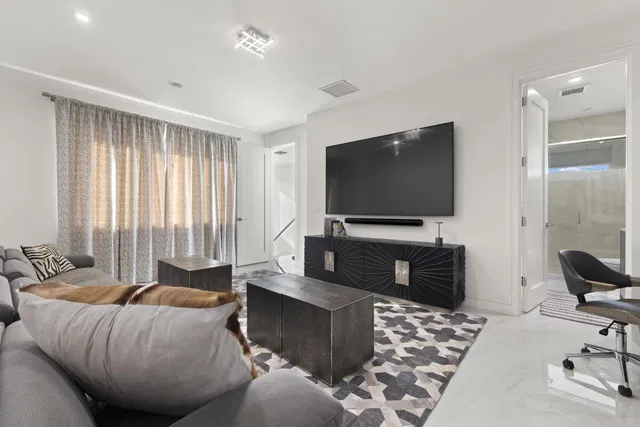 Ocean One Juno Beach Residence photo 26