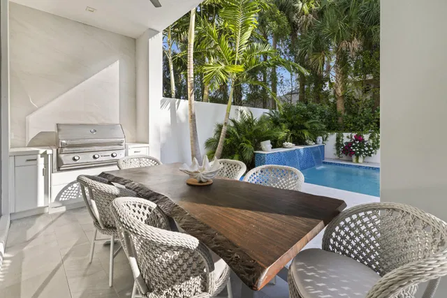 Ocean One Juno Beach Residence photo 31