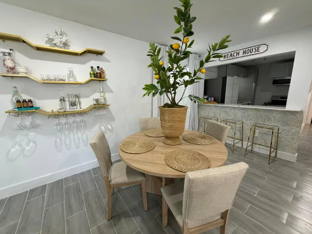 West Palm Beach Residence photo 4