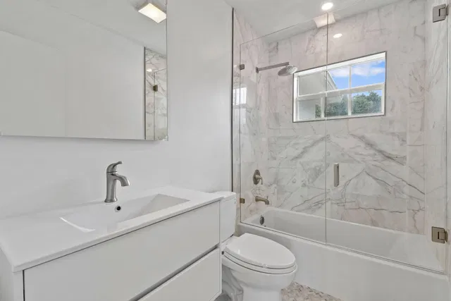 Old Northwood Residence photo 25