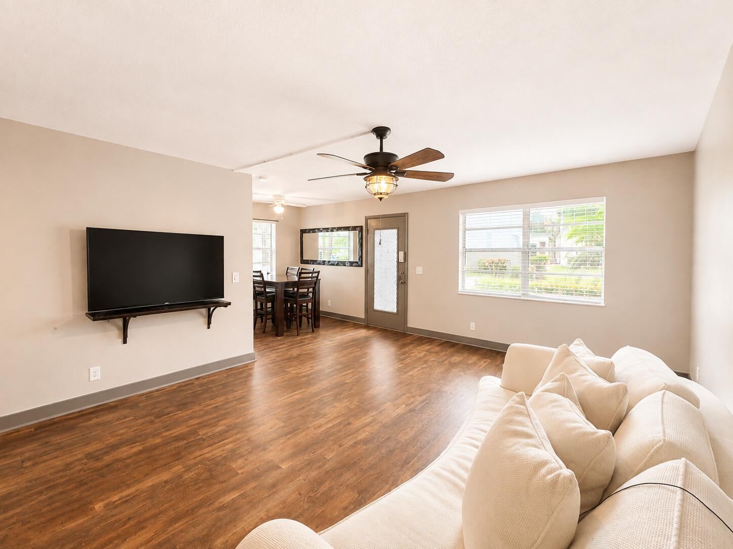  Residence photo 4