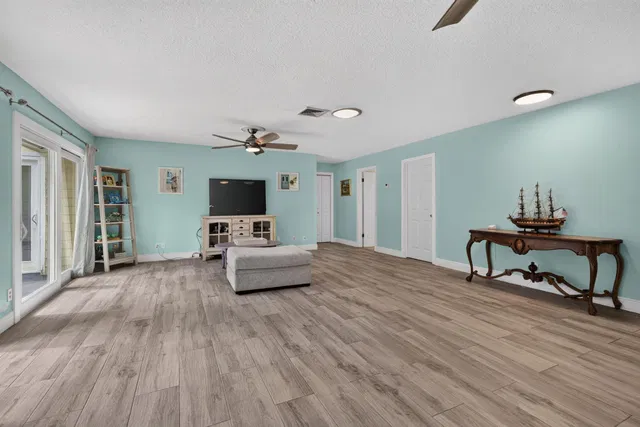  Residence photo 13