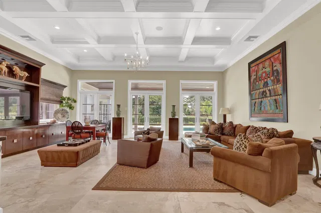 Frenchman's Creek Residence photo 5