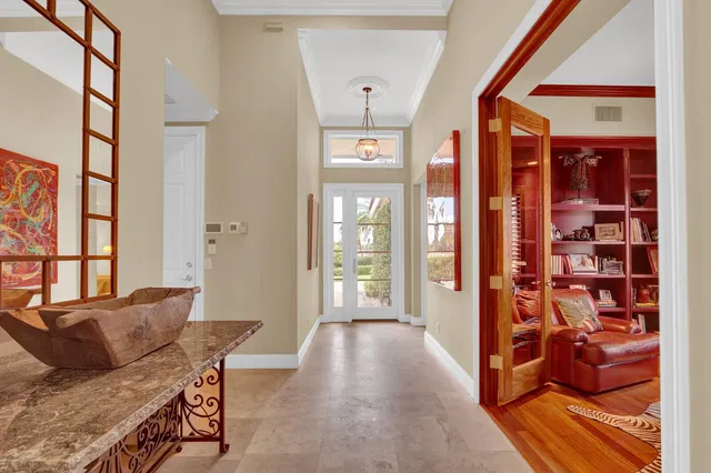 Frenchman's Creek Residence photo 24