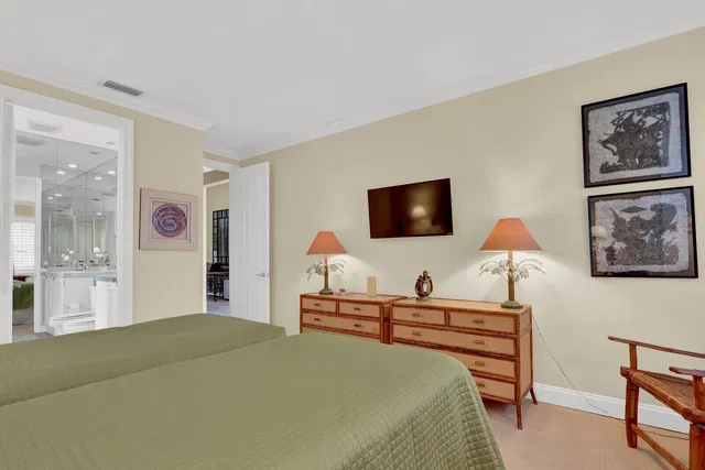 Frenchman's Creek Residence photo 38