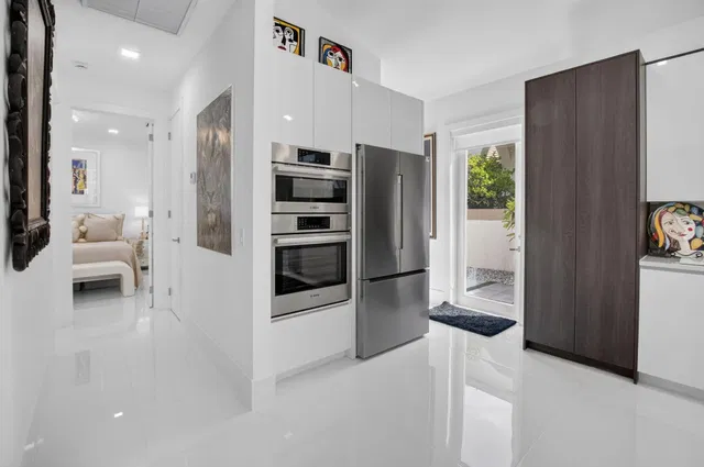 Residence photo 11