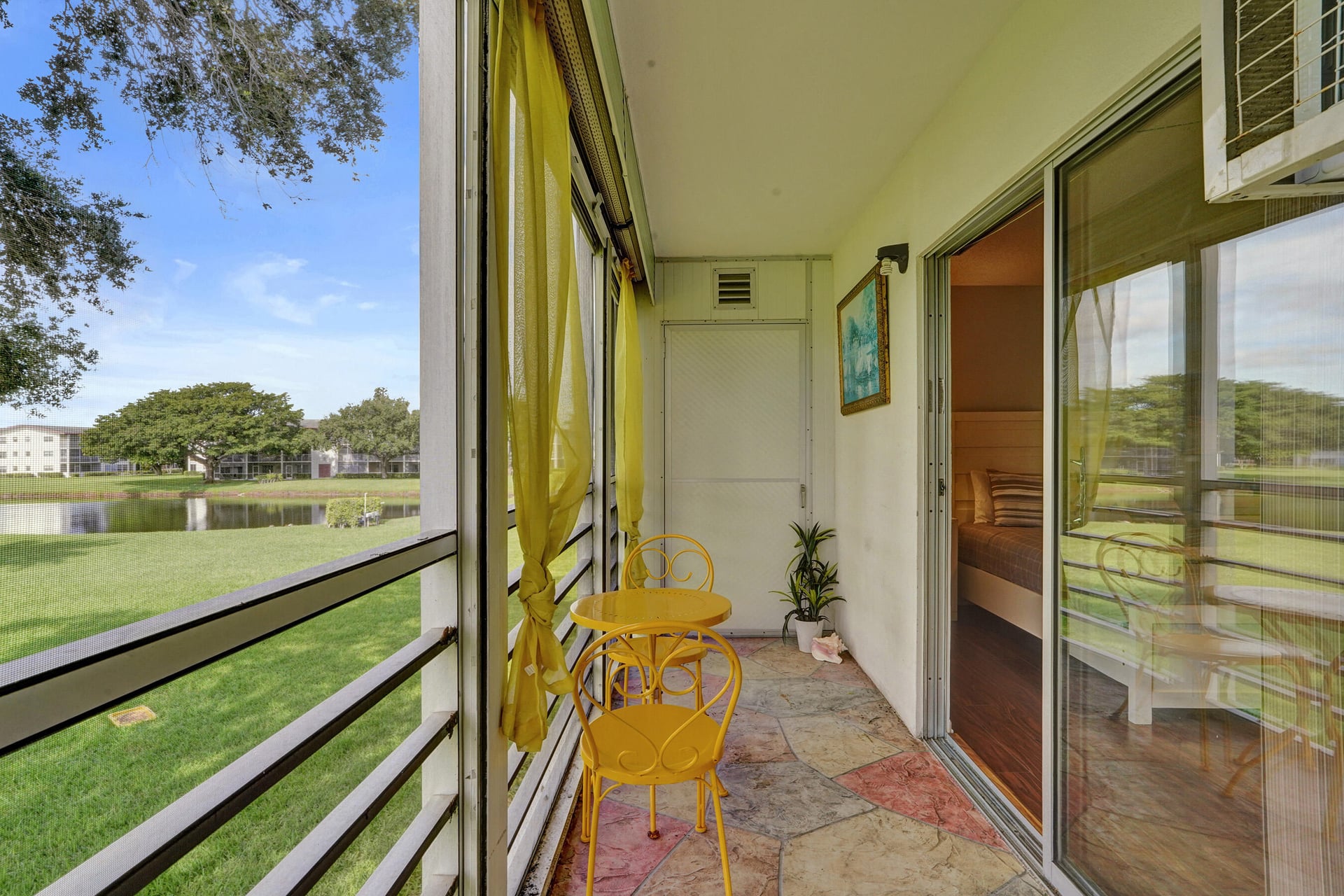  Residence photo 23
