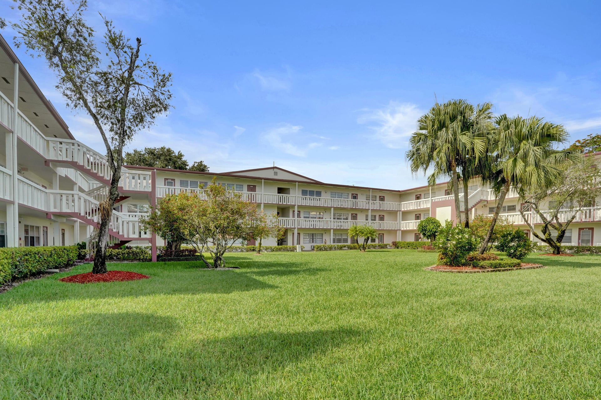  Residence photo 26