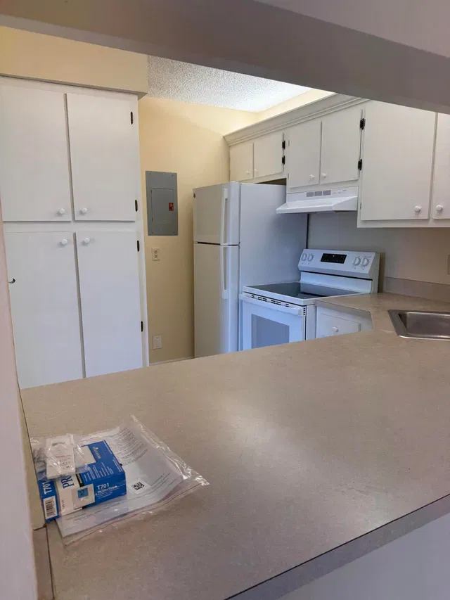  Unit C2 photo 4