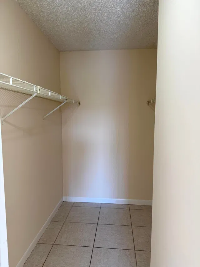  Unit C2 photo 6