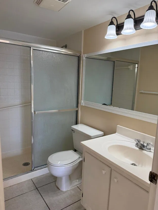 Unit C2 photo 9