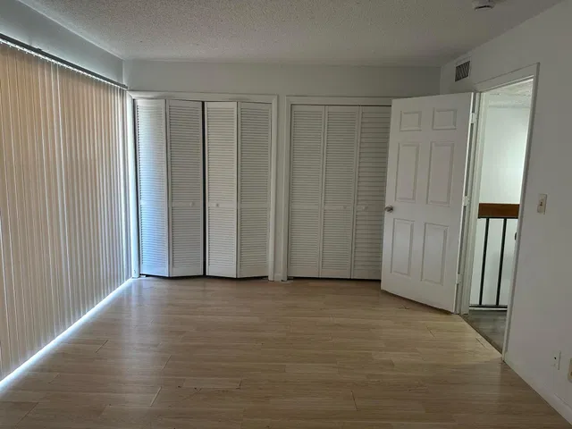 Residence photo 16