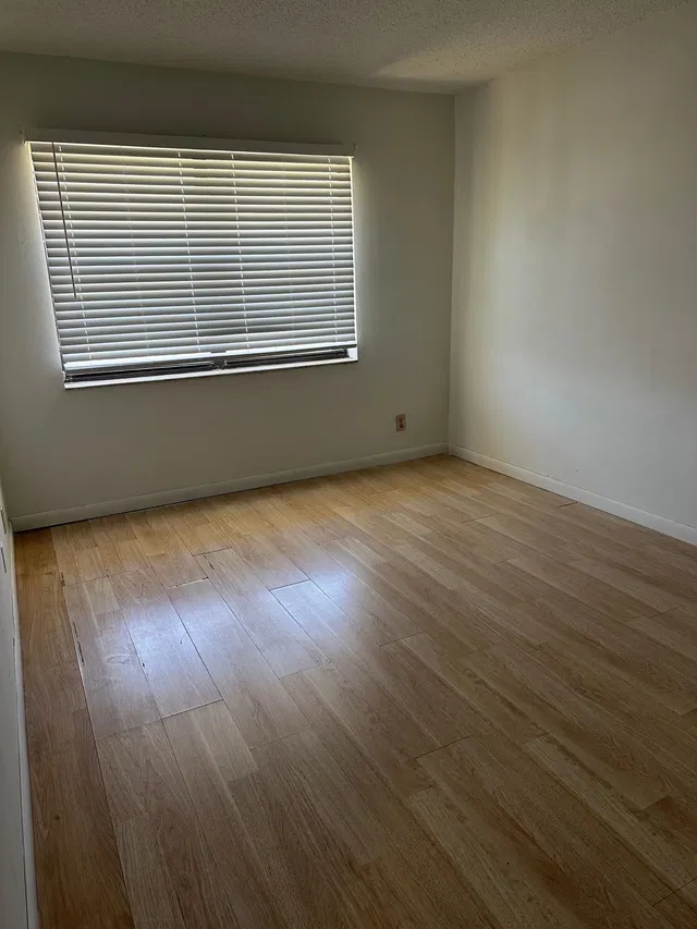  Residence photo 17
