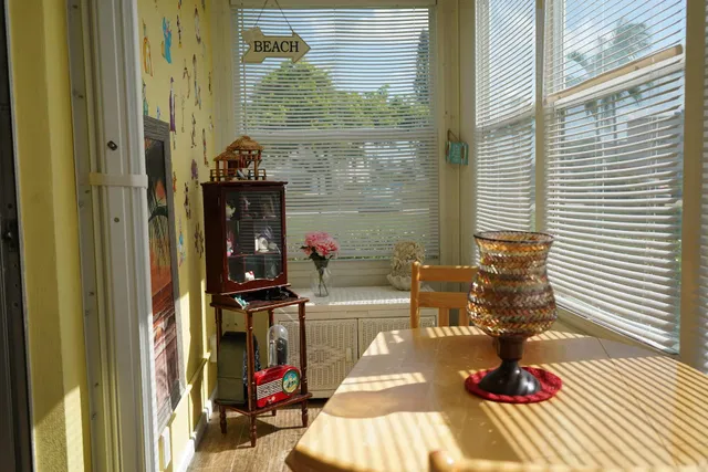  Residence photo 24