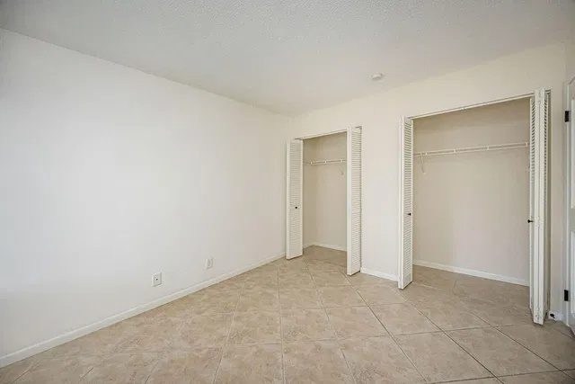 Unit 1-203 photo 22